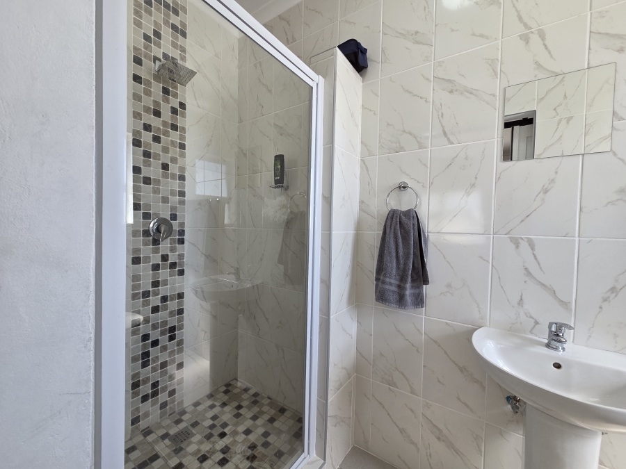 4 Bedroom Property for Sale in Harbour Lights Western Cape